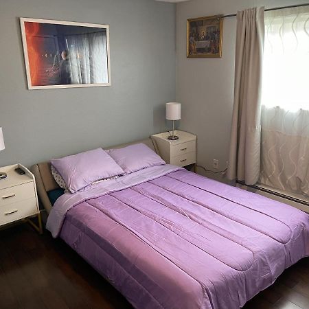 Shared Space With Private Room In Beautiful Lakefront Apartment 联邦路 外观 照片