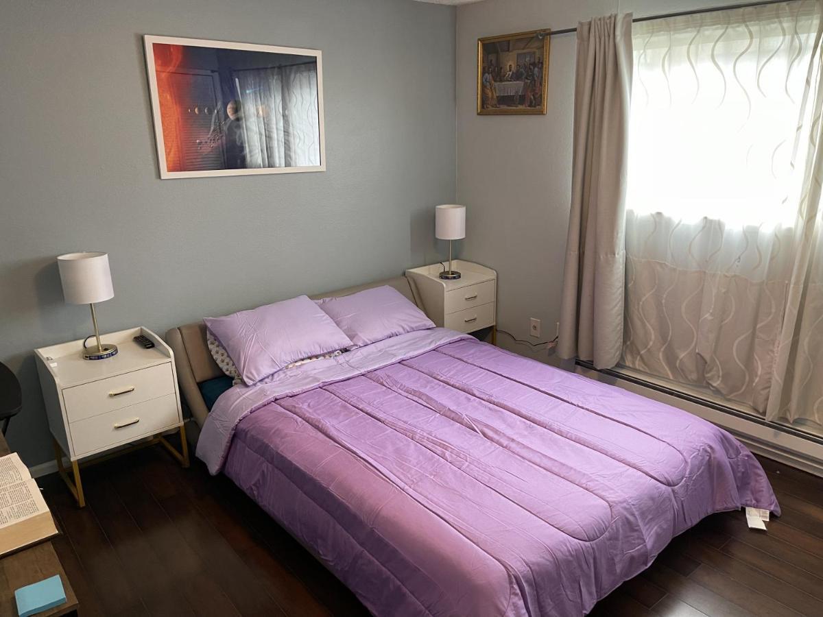 Shared Space With Private Room In Beautiful Lakefront Apartment 联邦路 外观 照片