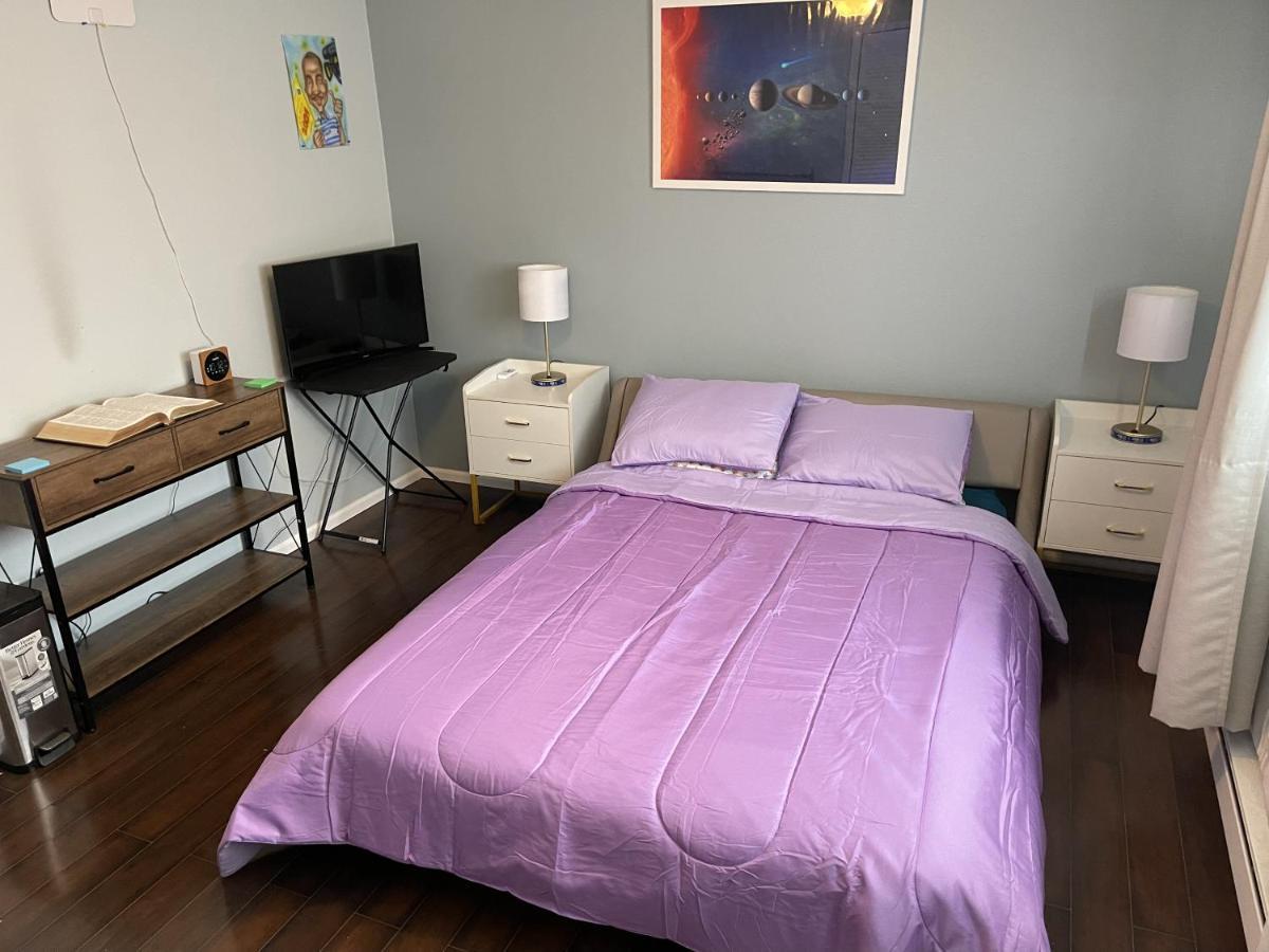 Shared Space With Private Room In Beautiful Lakefront Apartment 联邦路 外观 照片